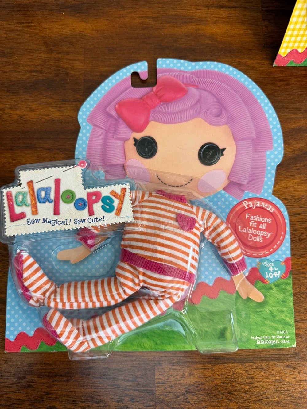 Lalaloopsy NEW Doll Clothes Lot of 6 outfits Dresses PJs Coat Shoes By MGA - Picture 3 of 9